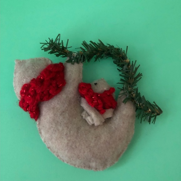Sloth Momma and baby Ornament Felt Hand-sewn - Picture 2 of 4